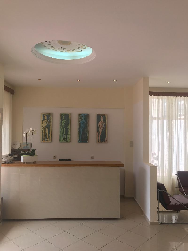 Hotel Karyatides Agia Marina  Dış mekan fotoğraf